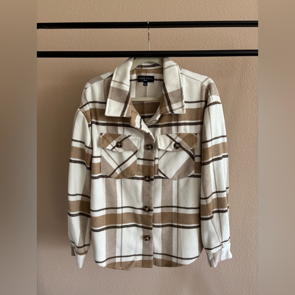 Love Tree, Tulsa Plaid Jacket. Size Medium.